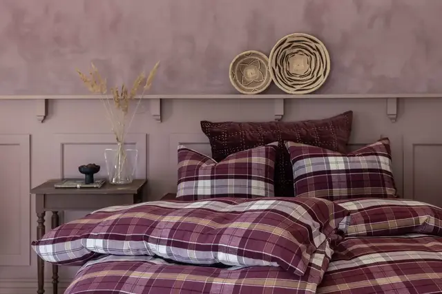 Borås Cotton Antonio bäddset 150x210/50x60 Aubergine 
