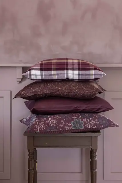 Borås Cotton Bianca kuddfodral 50x60 Aubergine 
