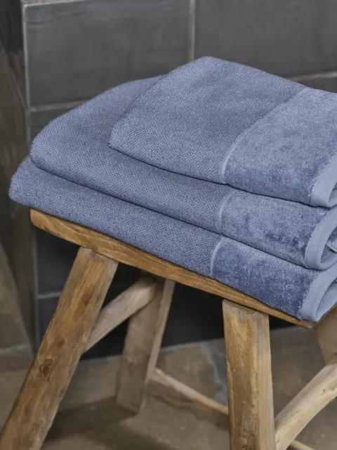 Halvor Bakke Clifton handduk 86x150 Blå / Vintage indigo 