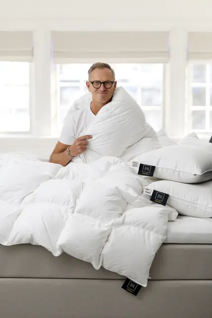 Halvor Bakke 100 % Andduntäcke Medel 150x210 588g 