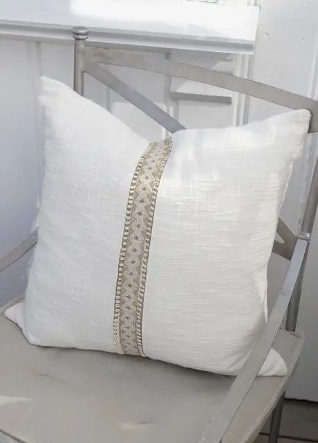 Lama Lola kuddfodral 50x50 Vit 