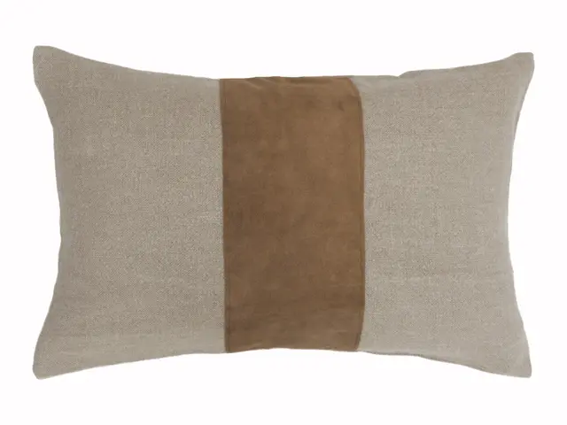 Rebell Bellano kuddfodral 40x60 Tan 