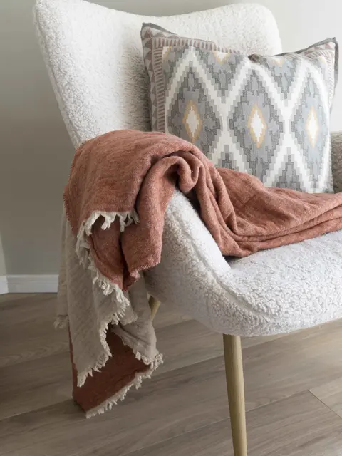 Rebell Leone kuddfodral 50x50 Beige 