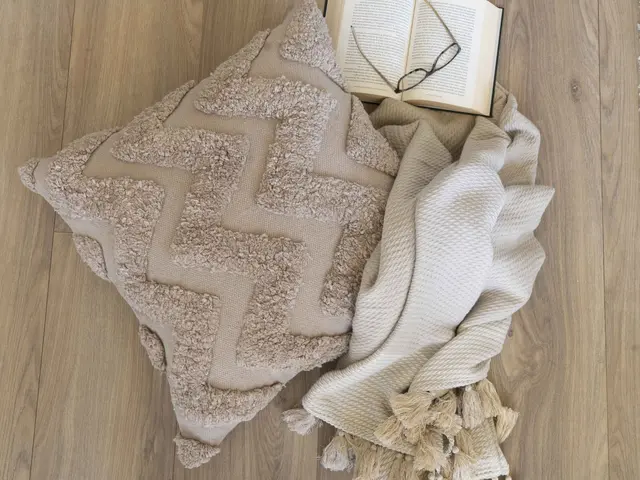 Rebell Udine kuddfodral 60x60 Taupe 