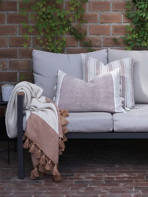 Rebell Outdoor Vita kuddfodral 40x60 Brun 