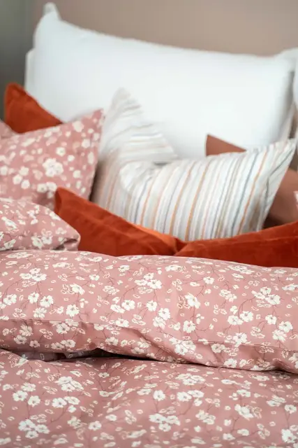 Turiform Petra bäddset 150x210/50x60 Red 